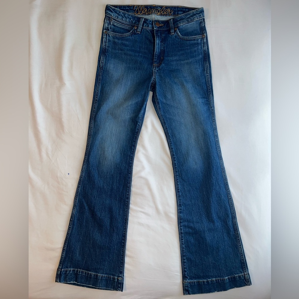 Wrangler Women's Classic Blue Flare Jeans